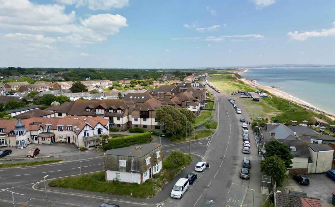 3Thedome - Luxury Ground Floor Apartment Opposite The Beach, Barton On Sea Esterno foto