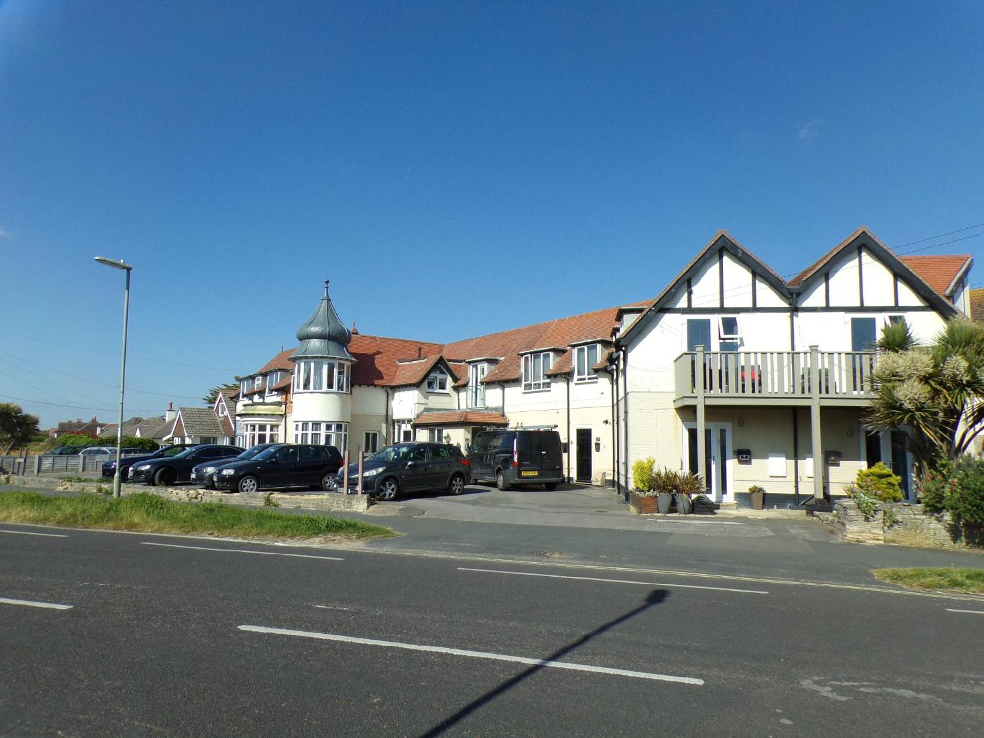 3Thedome - Luxury Ground Floor Apartment Opposite The Beach, Barton On Sea Esterno foto